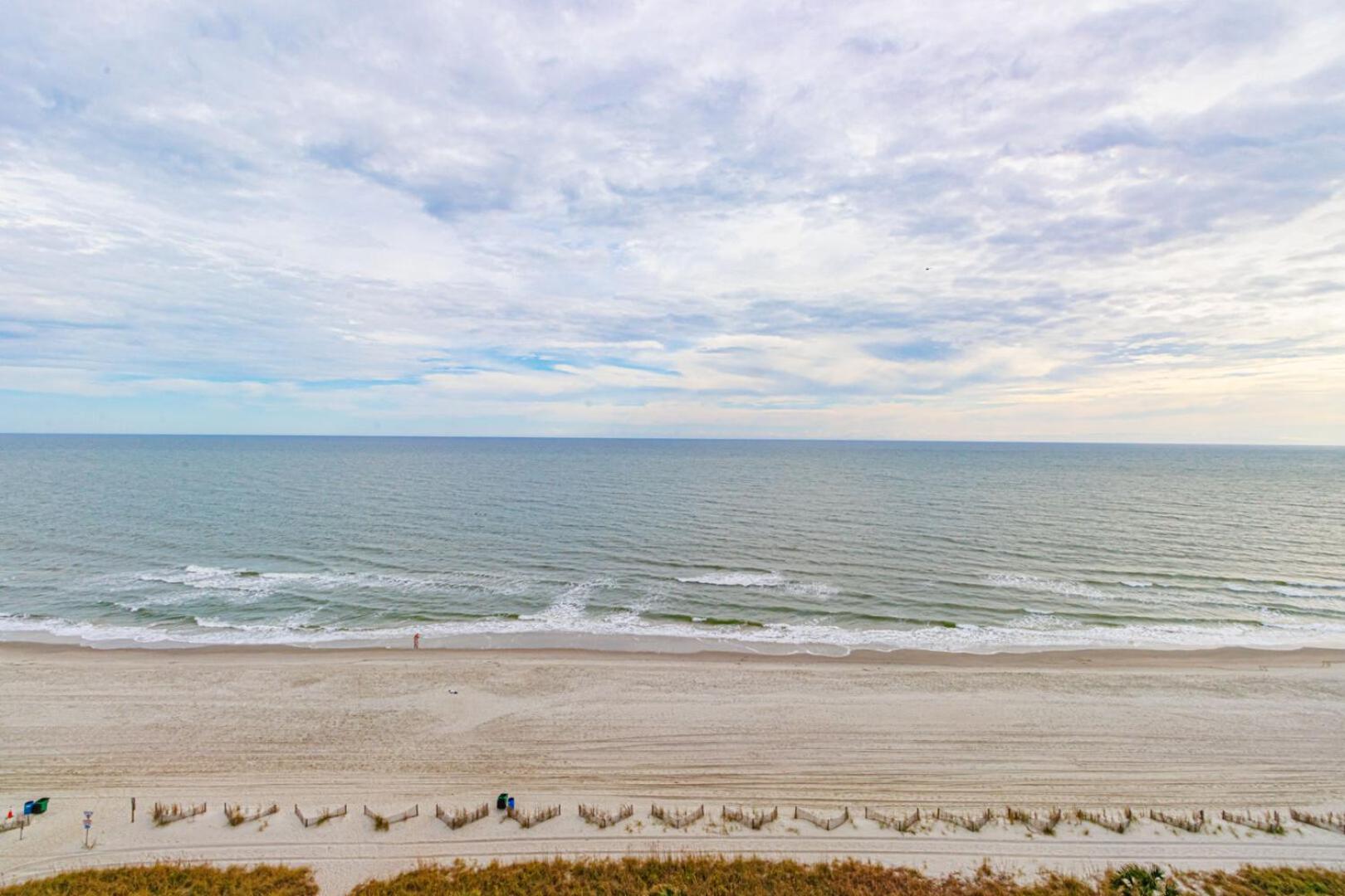 Gorgeous Oceanfront 3 Bedroom Condo! Sleeps 10 Guests! Compass Cove Mariner Tower 1217 Myrtle Beach Eksteriør billede